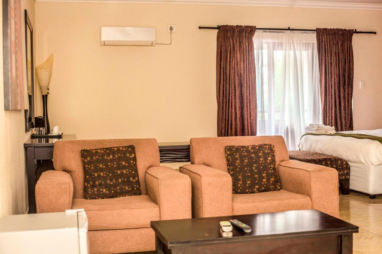 Coyotes Hotel & Conference Centre Mbombela Ngoại thất bức ảnh